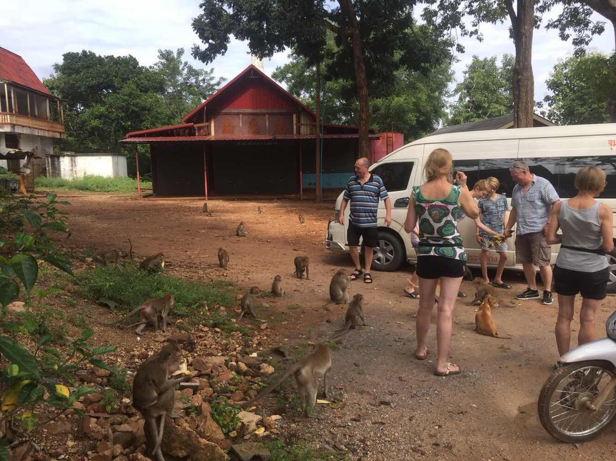 Yayee Homestay Sai Yok Extérieur photo