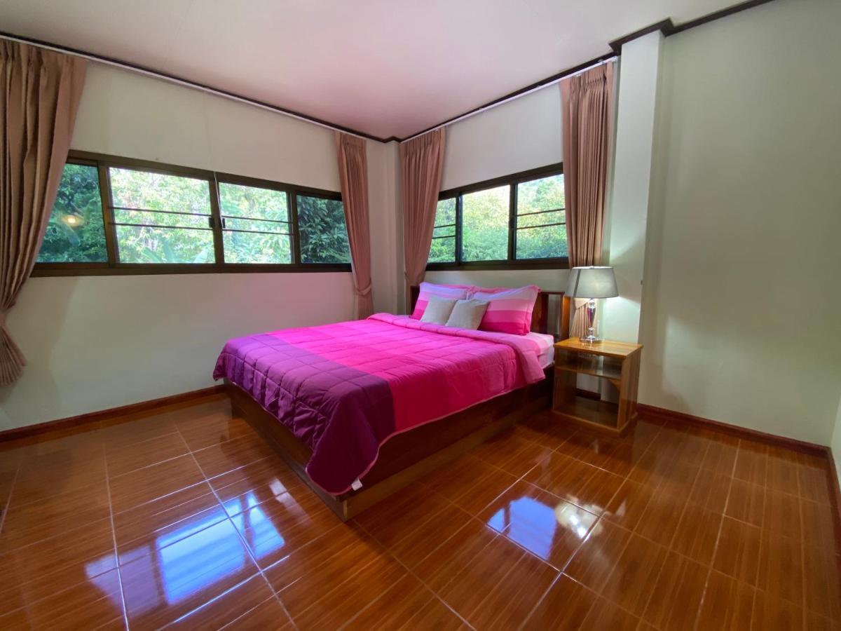 Yayee Homestay Sai Yok Extérieur photo