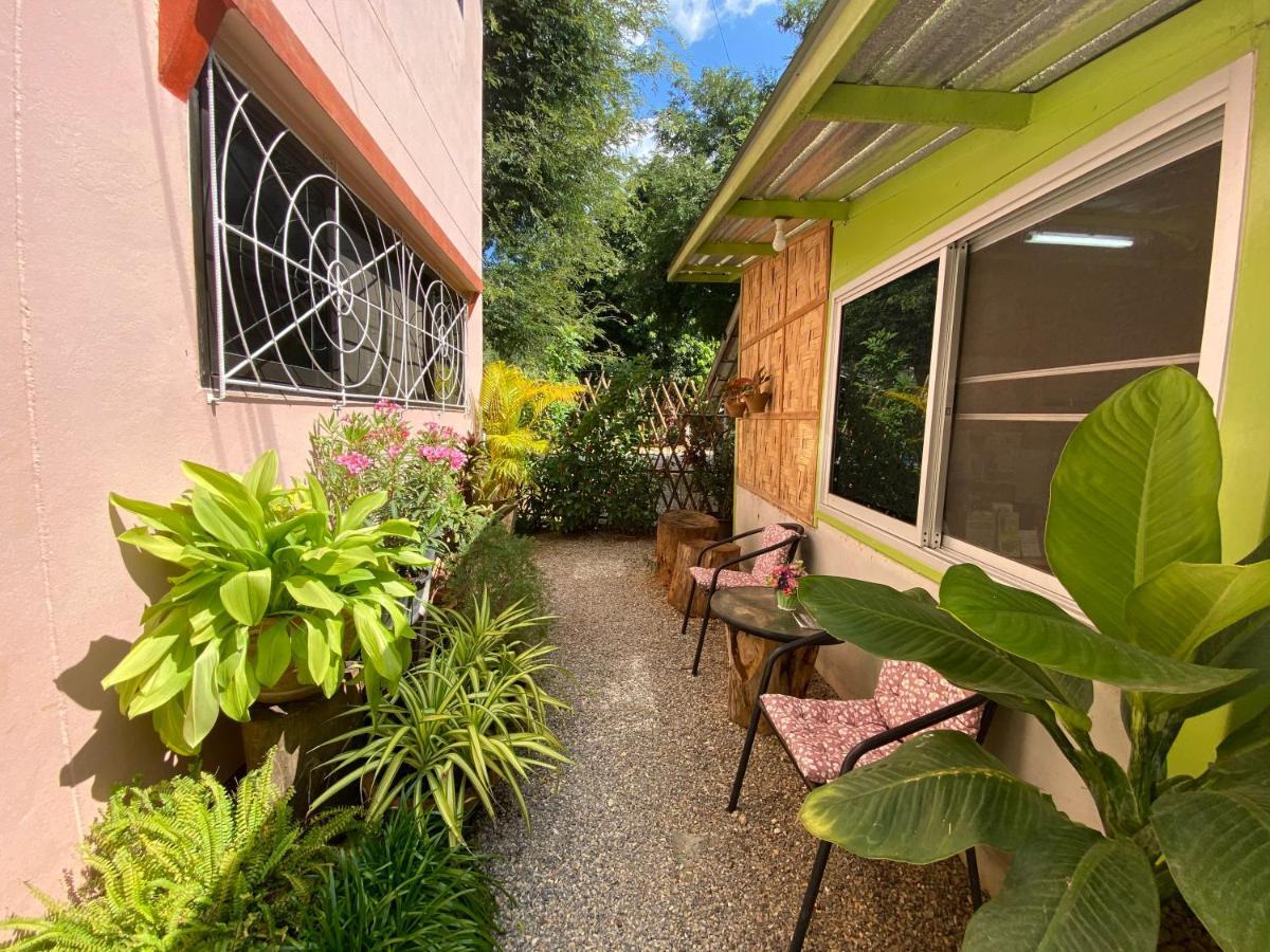 Yayee Homestay Sai Yok Extérieur photo