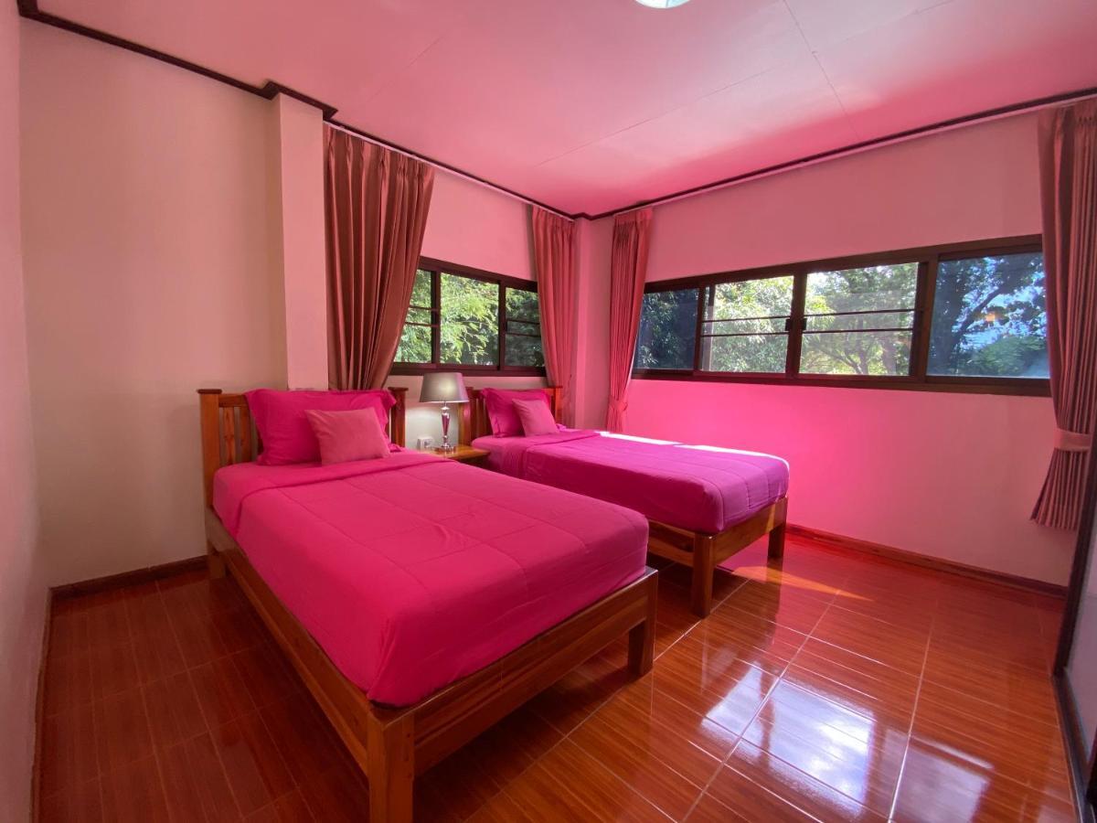 Yayee Homestay Sai Yok Extérieur photo