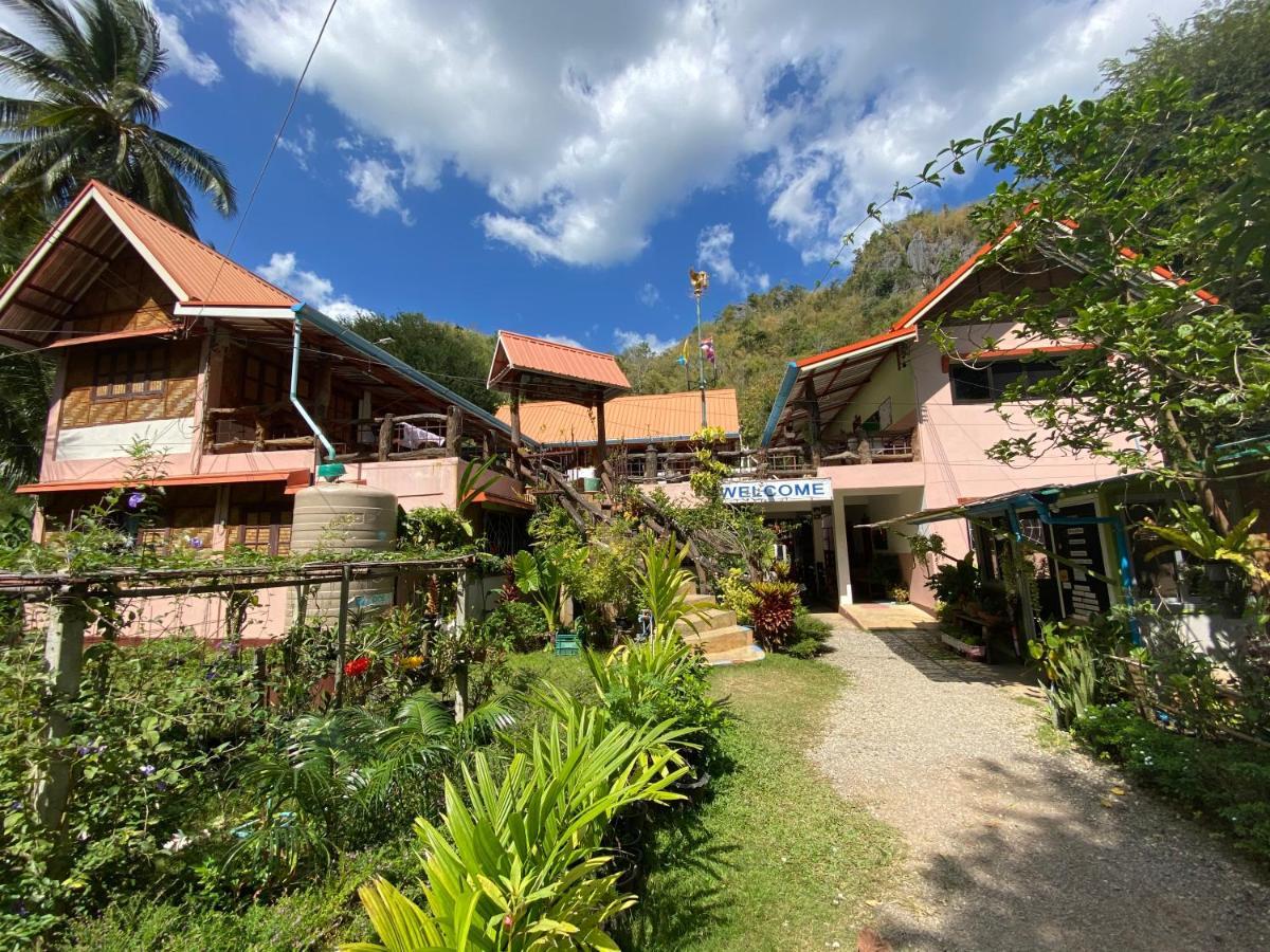 Yayee Homestay Sai Yok Extérieur photo